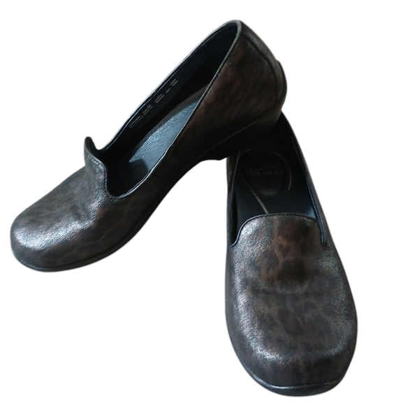 Dansko Olivia Leopard Print Metallic Loafer Flat Women's size 9 - Picture 8 of 10